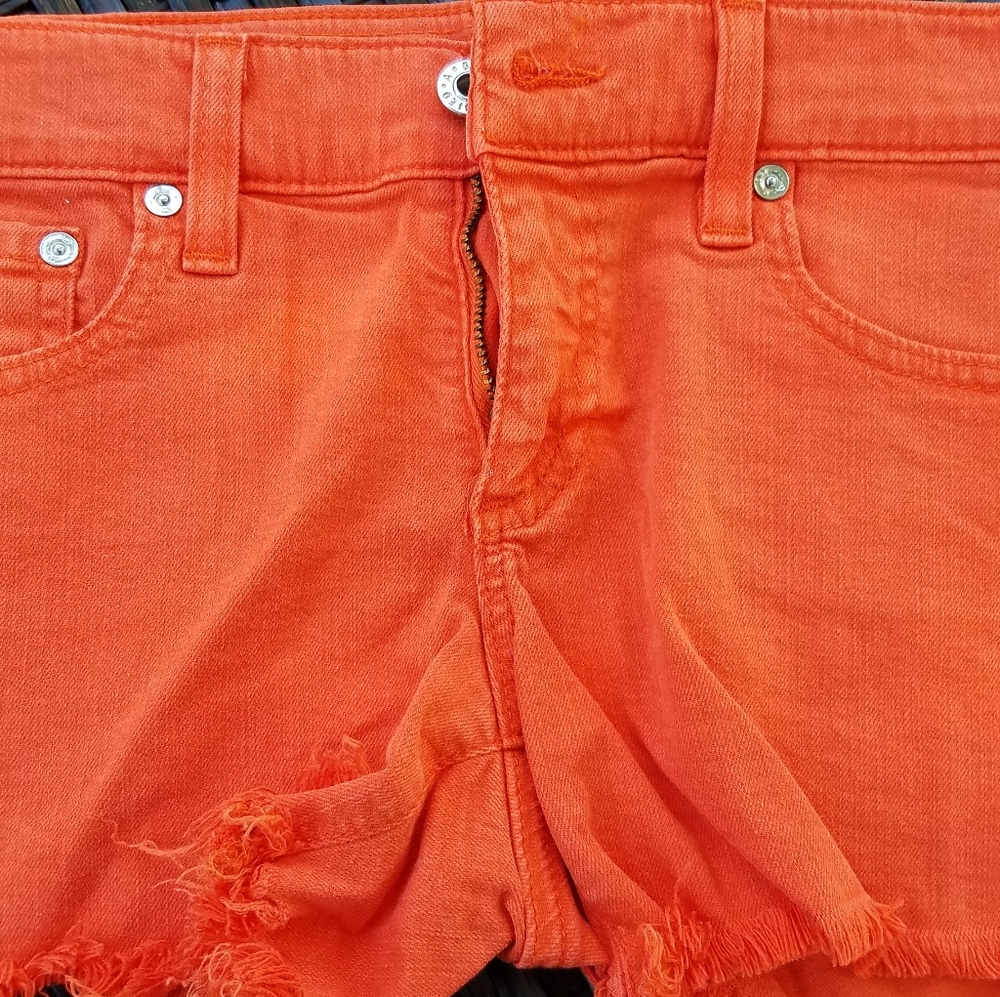 Shorts - Picture 2 of 3